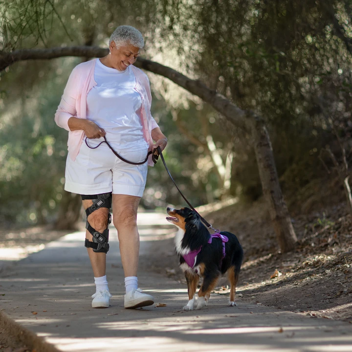 DonJoy OA Roam Unloader Knee Brace - Image 3